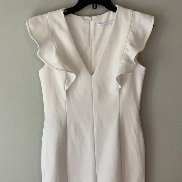 Black Halo Deklyn White Jumpsuit size 6